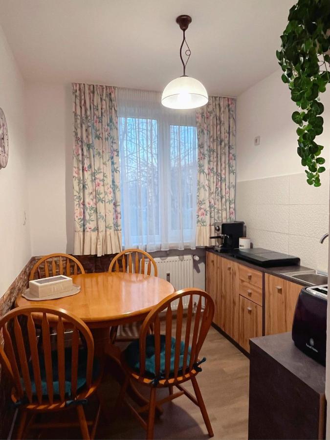 Niran Apartament Oradea Exteriör bild